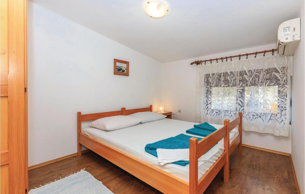 Cozy Apartment In Novi Vinodolski With Kitchen Экстерьер фото